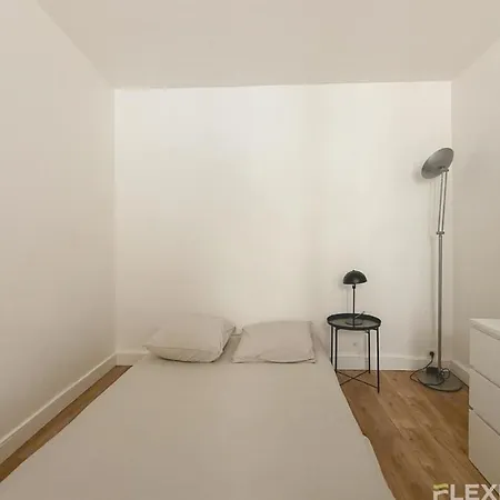 Immeuble Chapelle Apartamento